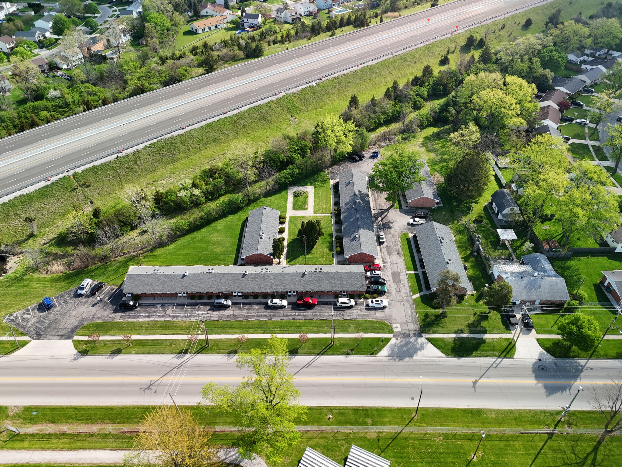 1624 Michigan Ave<br />
Maumee, OH 43537